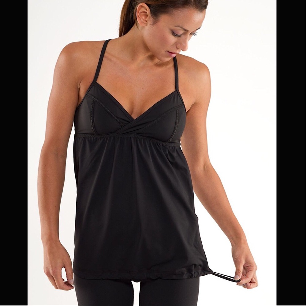 Lululemon Rehearsal tank in size 4